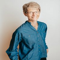 Dr. Anna Kamaha